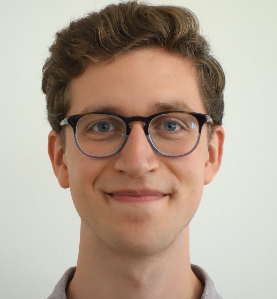 Default image alt text
